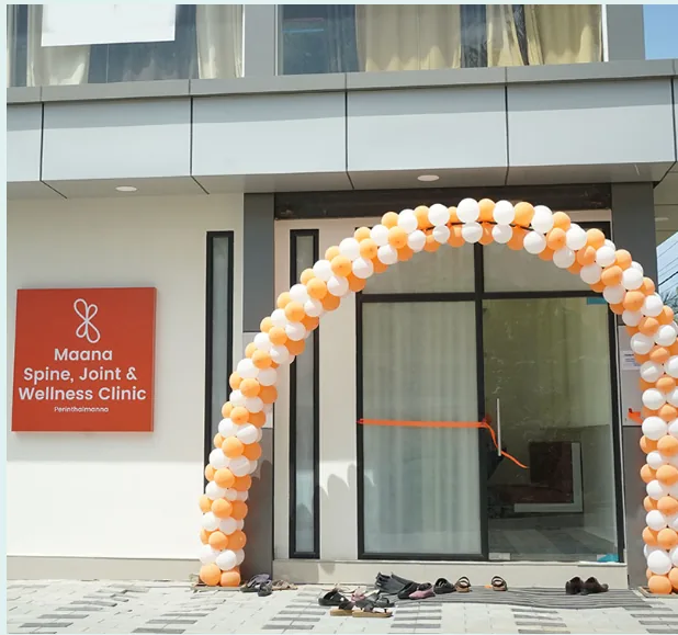 The outside of the Maana Spine clinic in Perinthalmanna